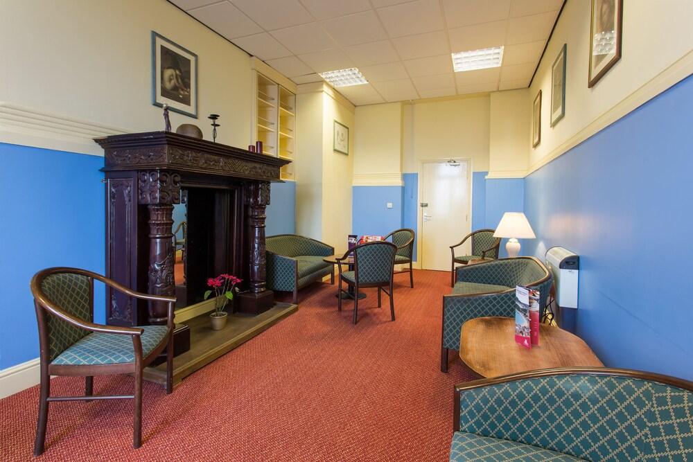 Hotel The Grand 3*