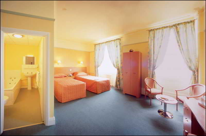 Hotel The Grand